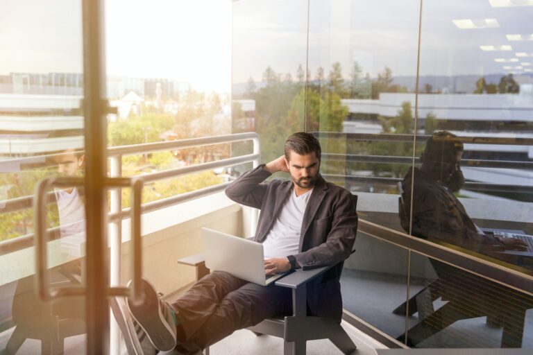 THE 5 BIGGEST MISTAKES SALES PEOPLE MAKE