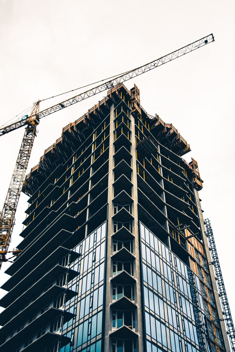 HOW DO YOU MINIMIZE RISKS IN OFF-PLAN INVESTMENT?